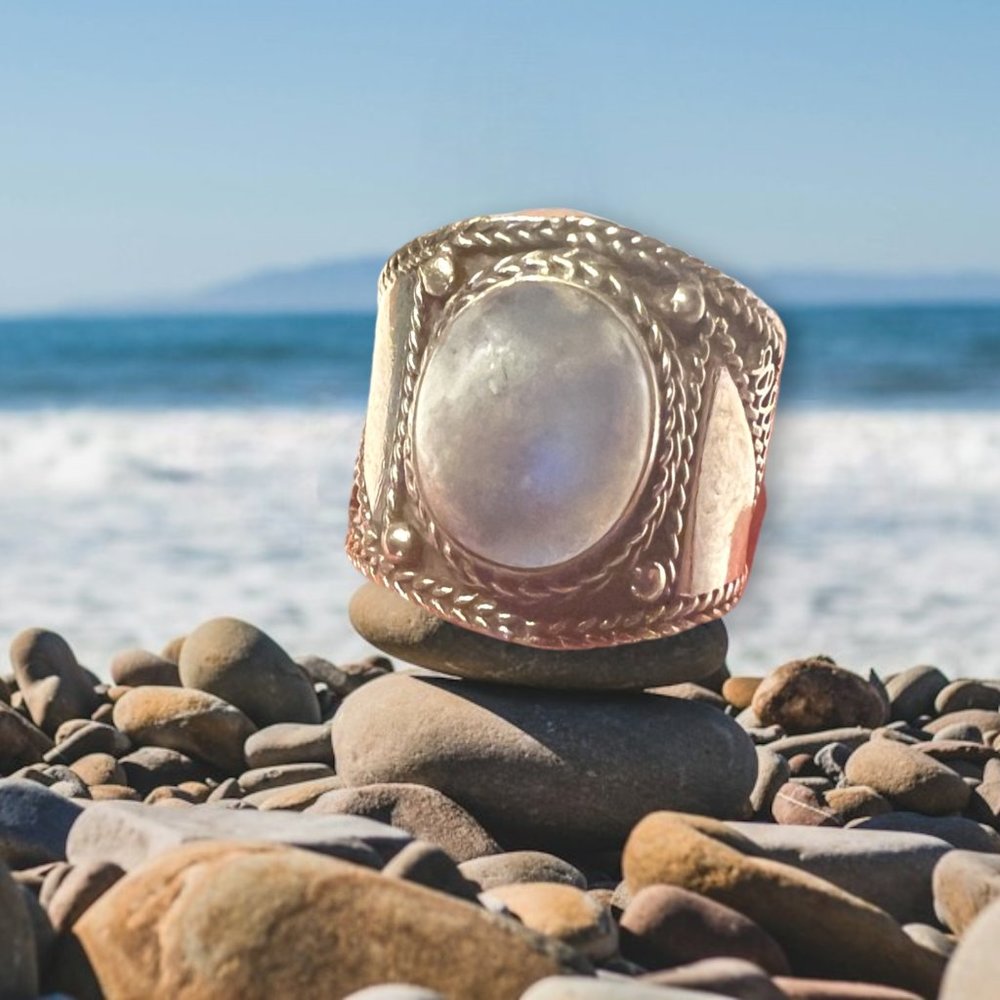 925 Silver ring with moonstone - size 8